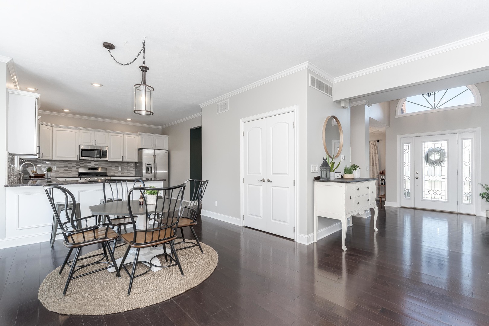 17 Waterside Circle Property Photo 8