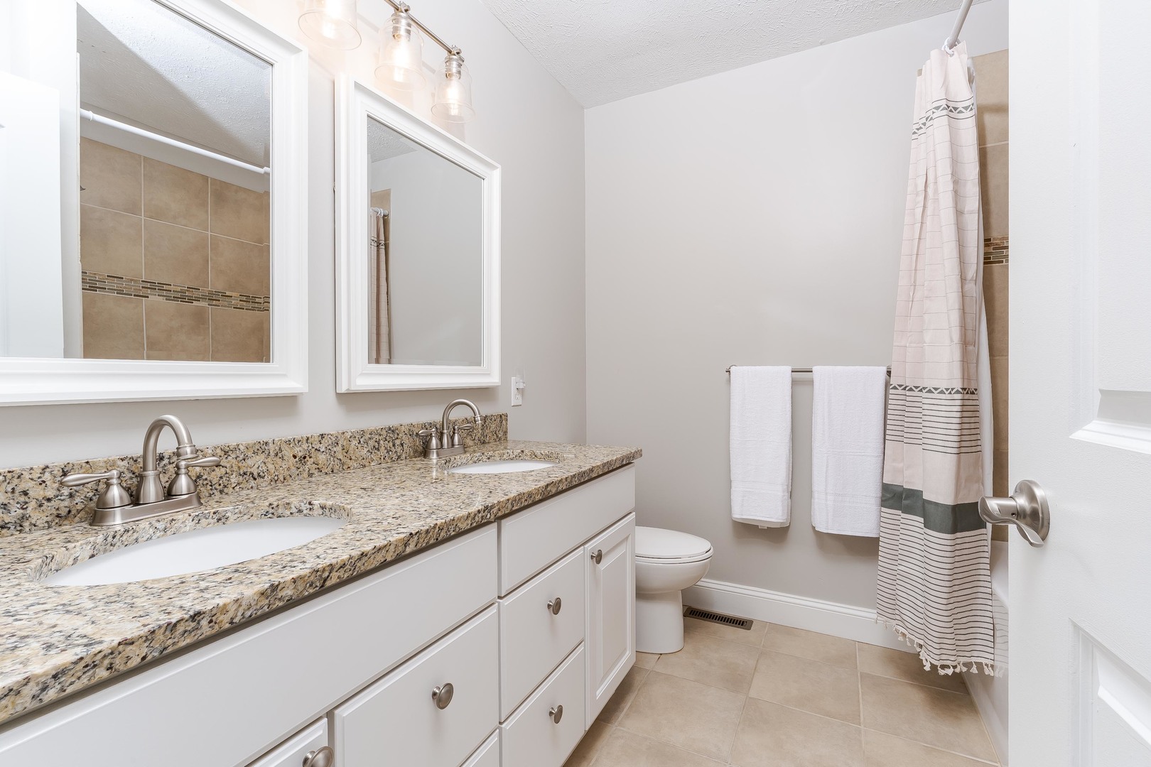 17 Waterside Circle Property Photo 38