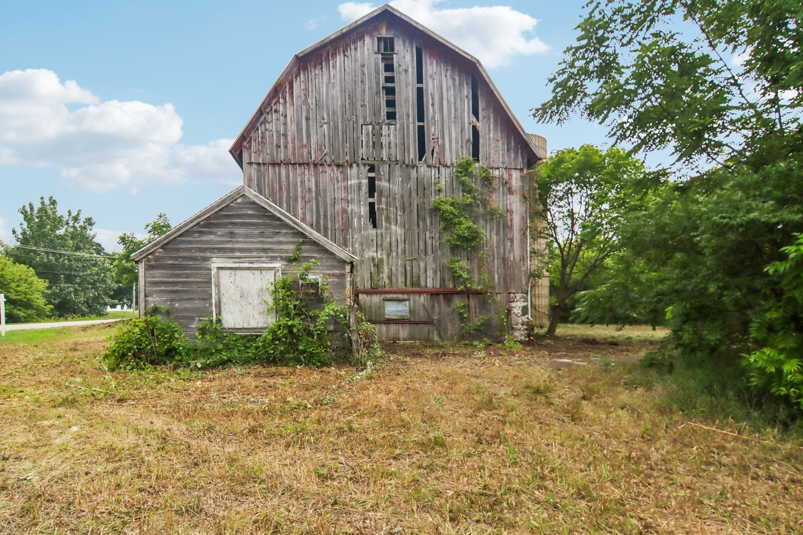 16129 Harmony Road Property Photo 5
