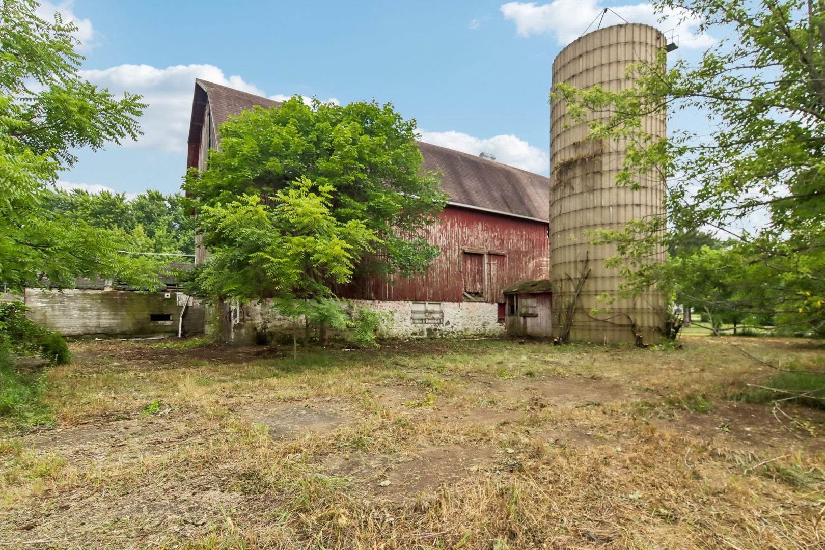 16129 Harmony Road Property Photo 6