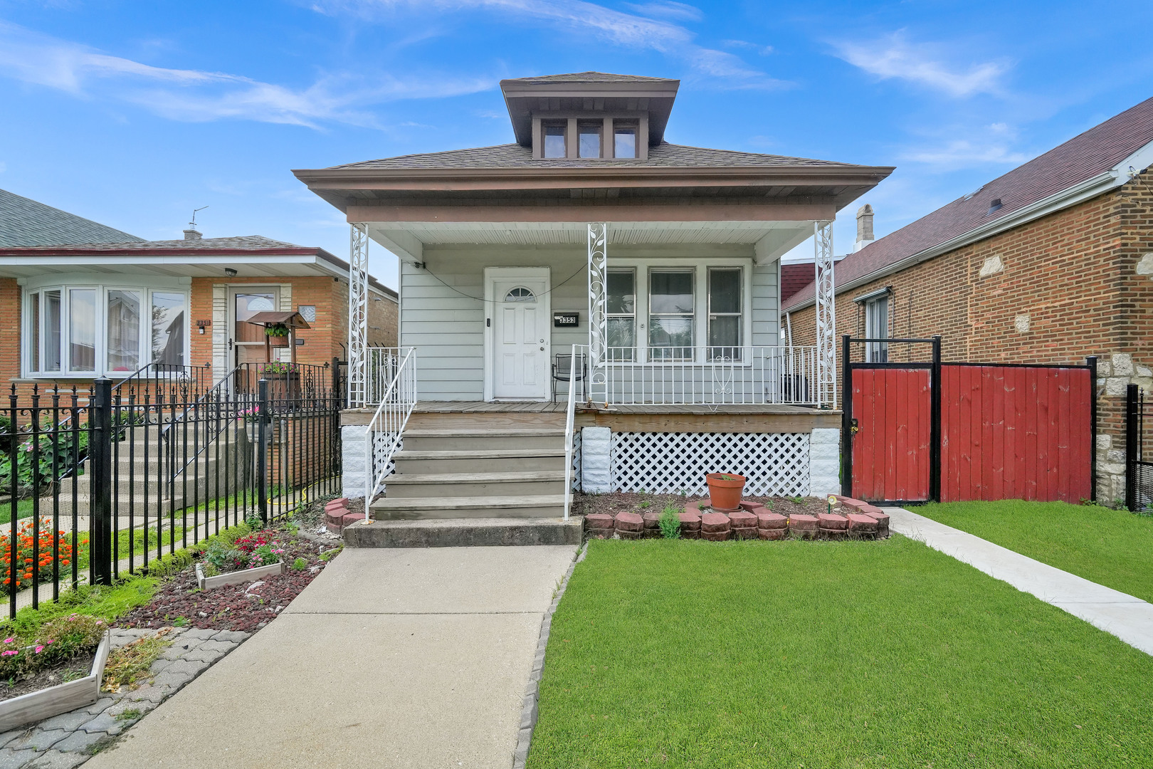 3353 W 60th Street Property Photo 1