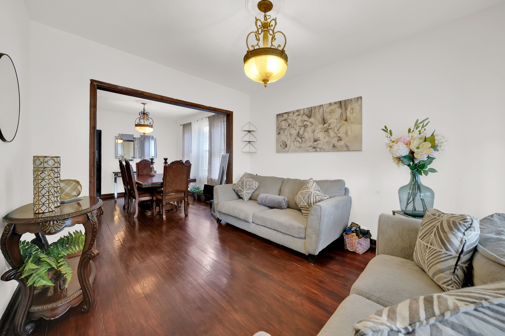 3353 W 60th Street Property Photo 5