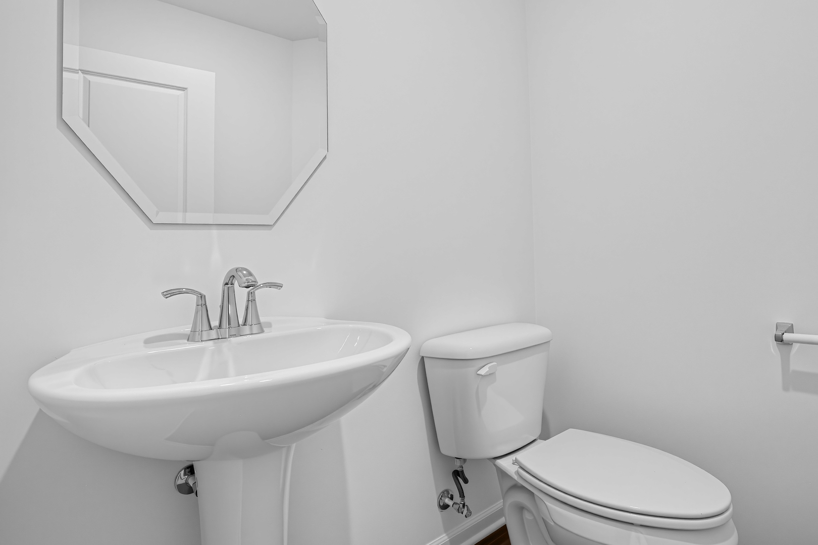 186 E Berkshire Drive Property Photo 8