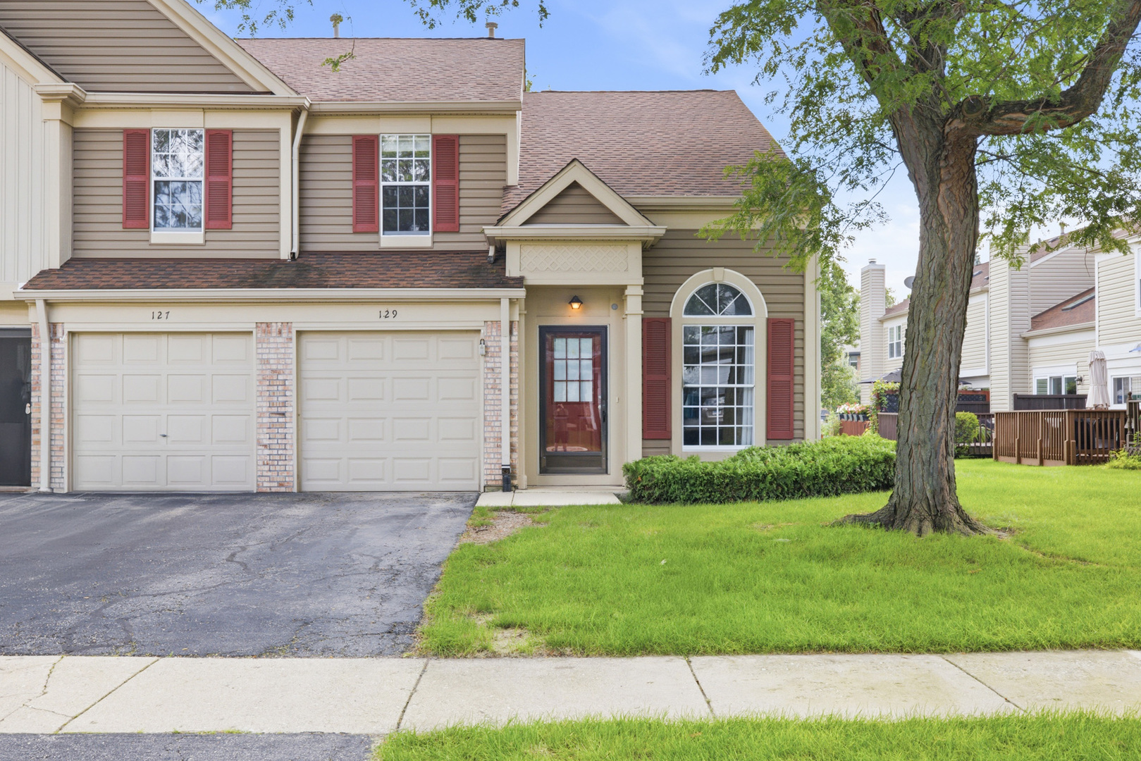 129 Crab Tree Drive Property Photo 1