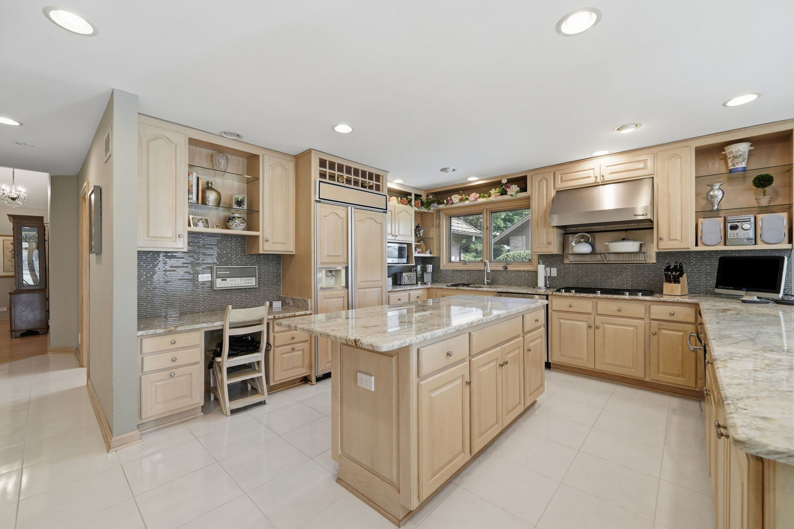 8416 Evergreen Lane Property Photo 11
