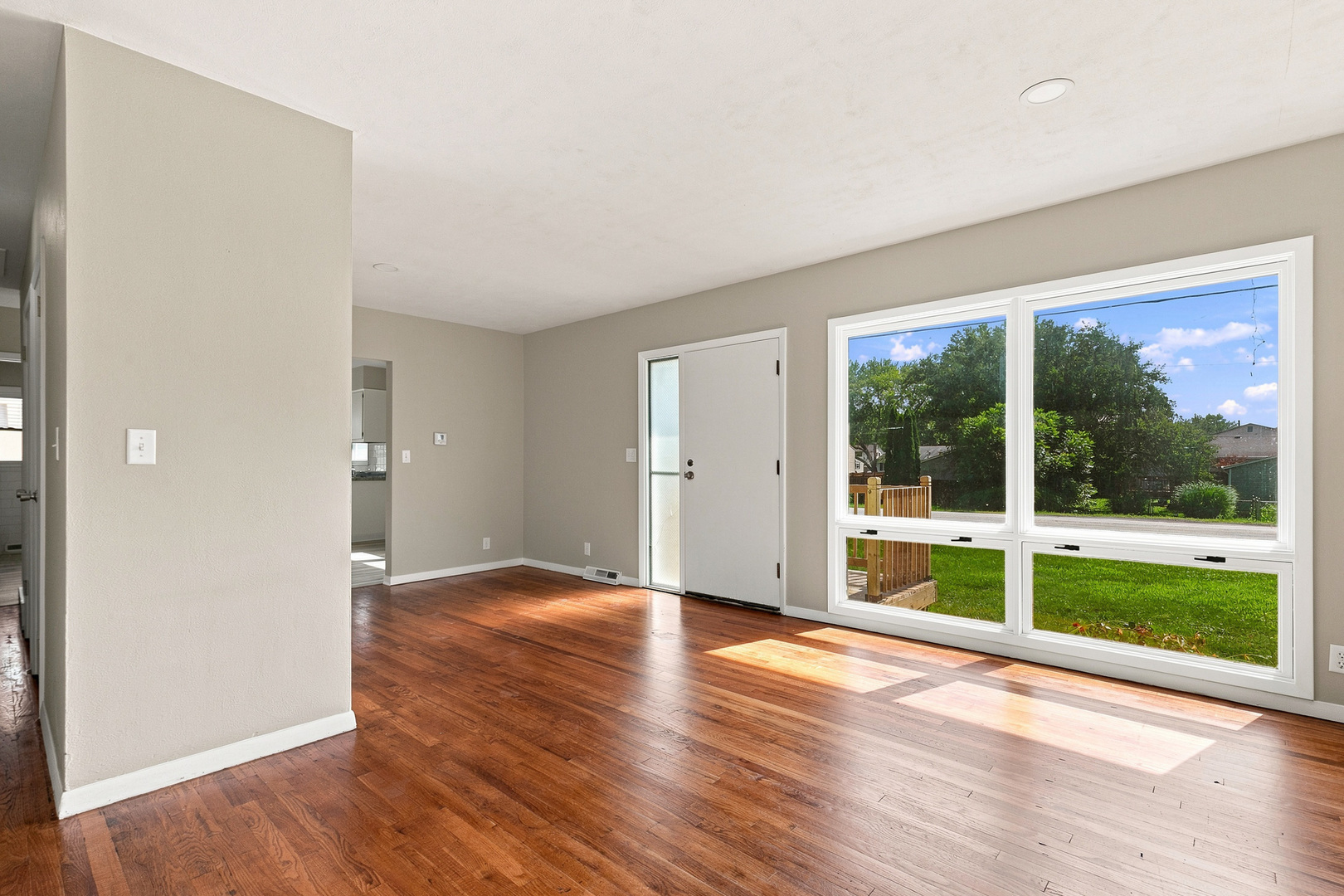 5011 48th Street Property Photo 6