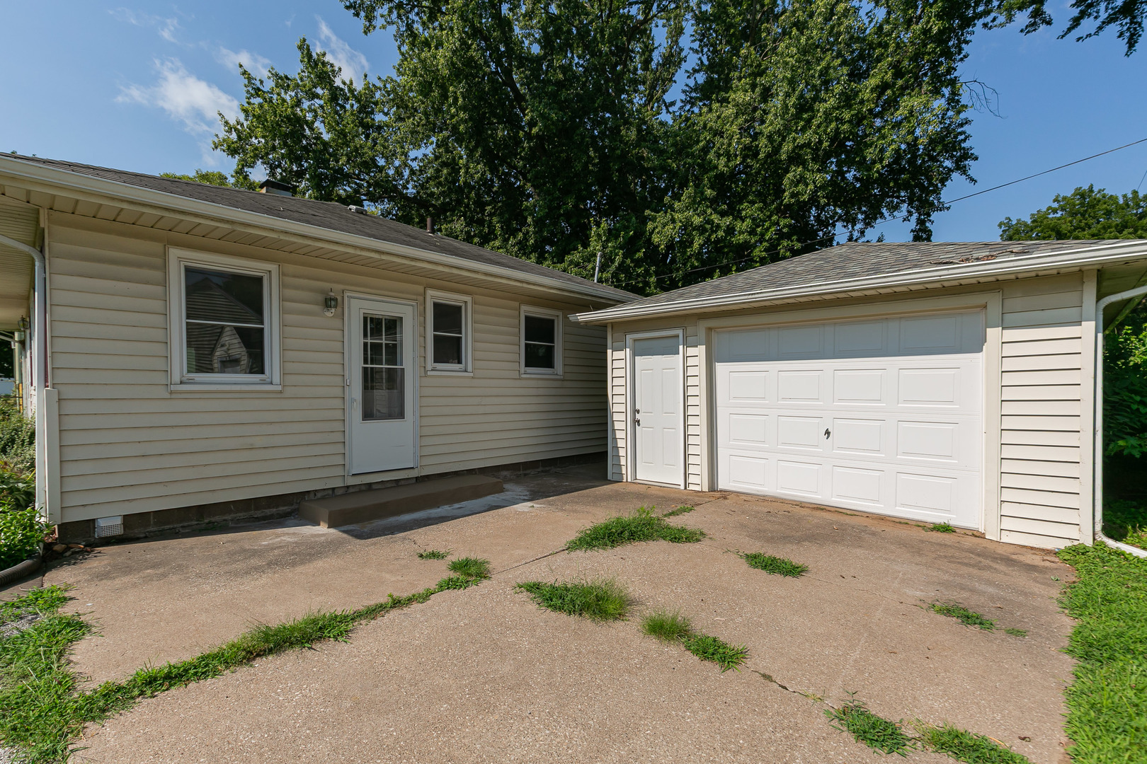 5011 48th Street Property Photo 35