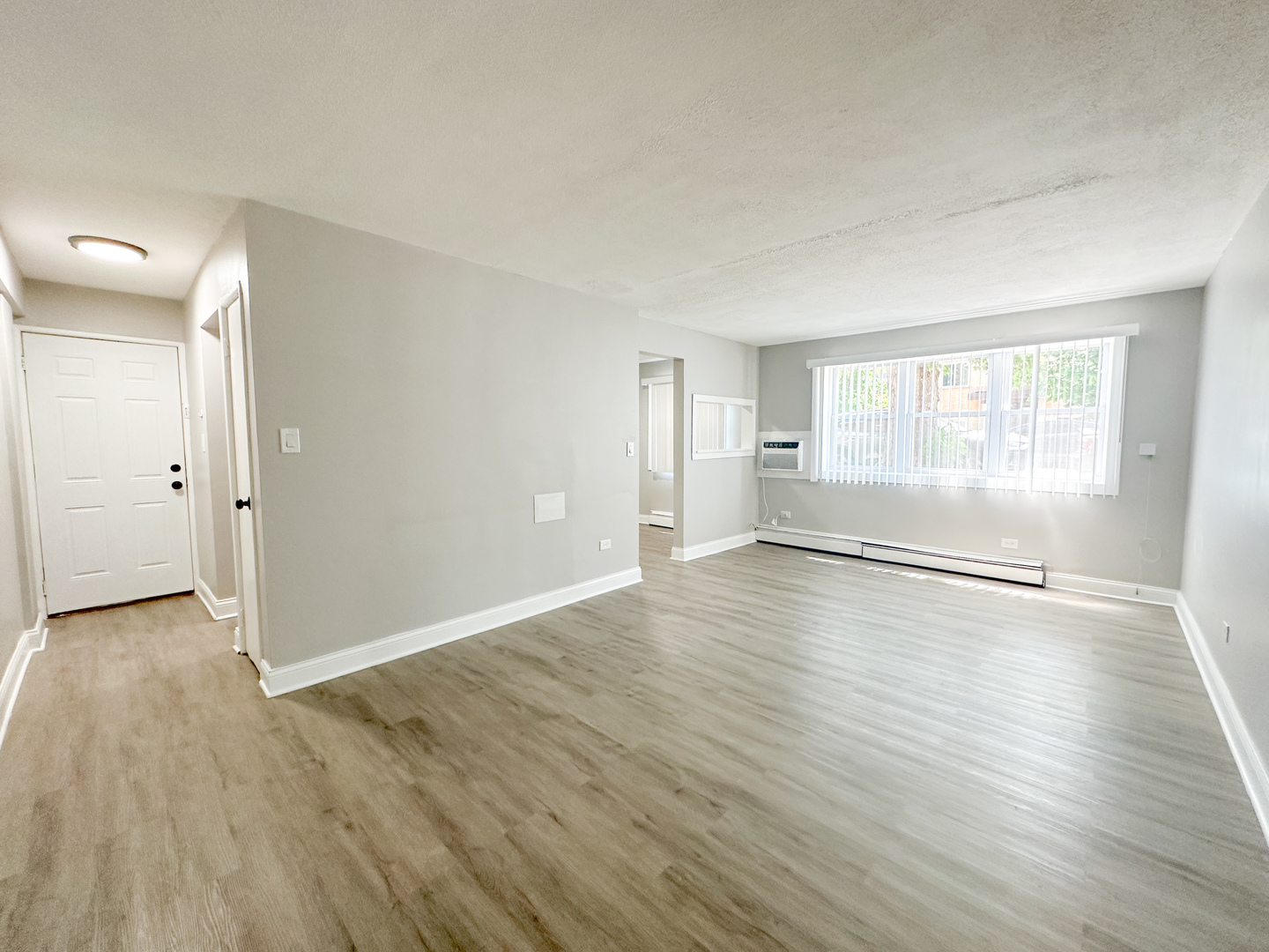 4300 N Keystone Avenue 1b Property Photo 4