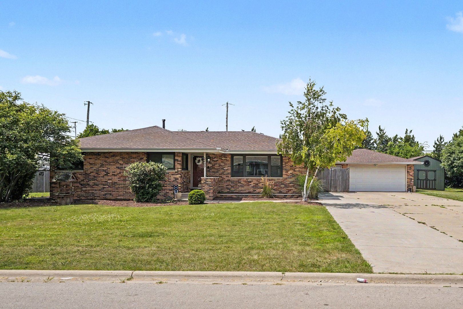 2403 Hacker Drive Property Photo 1