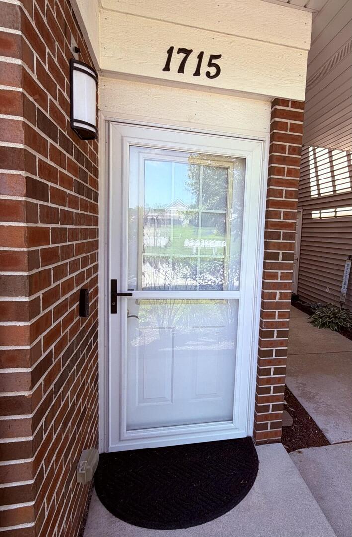 1715 White Oak Trail C1 Property Photo 2
