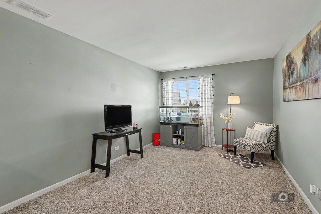 25450 W Ryan Lane Property Photo 29