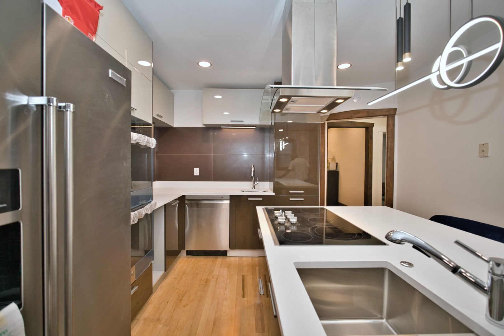 2437 W North Shore Avenue 2 Property Photo 10