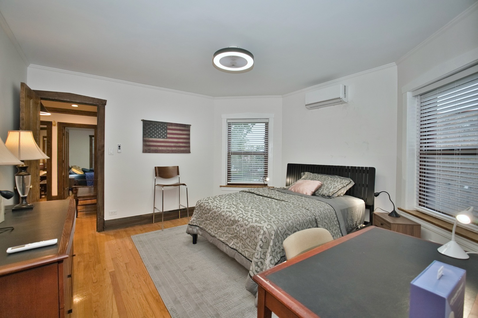 2437 W North Shore Avenue 2 Property Photo 35