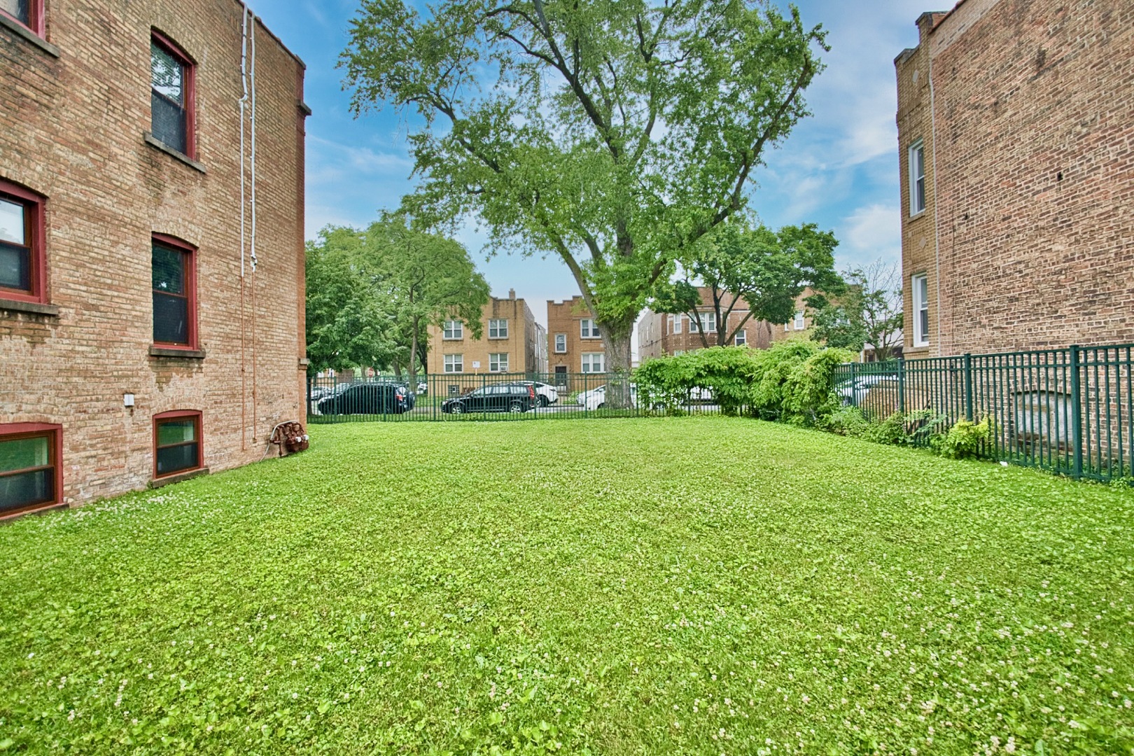 2437 W North Shore Avenue 2 Property Photo 46