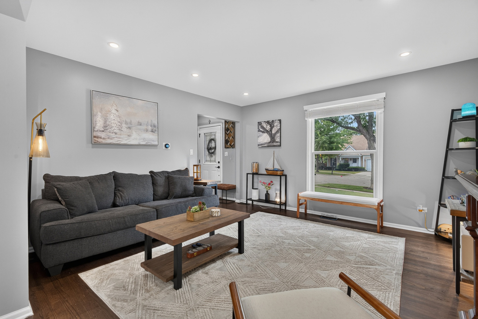1000 Louis Avenue Property Photo 11