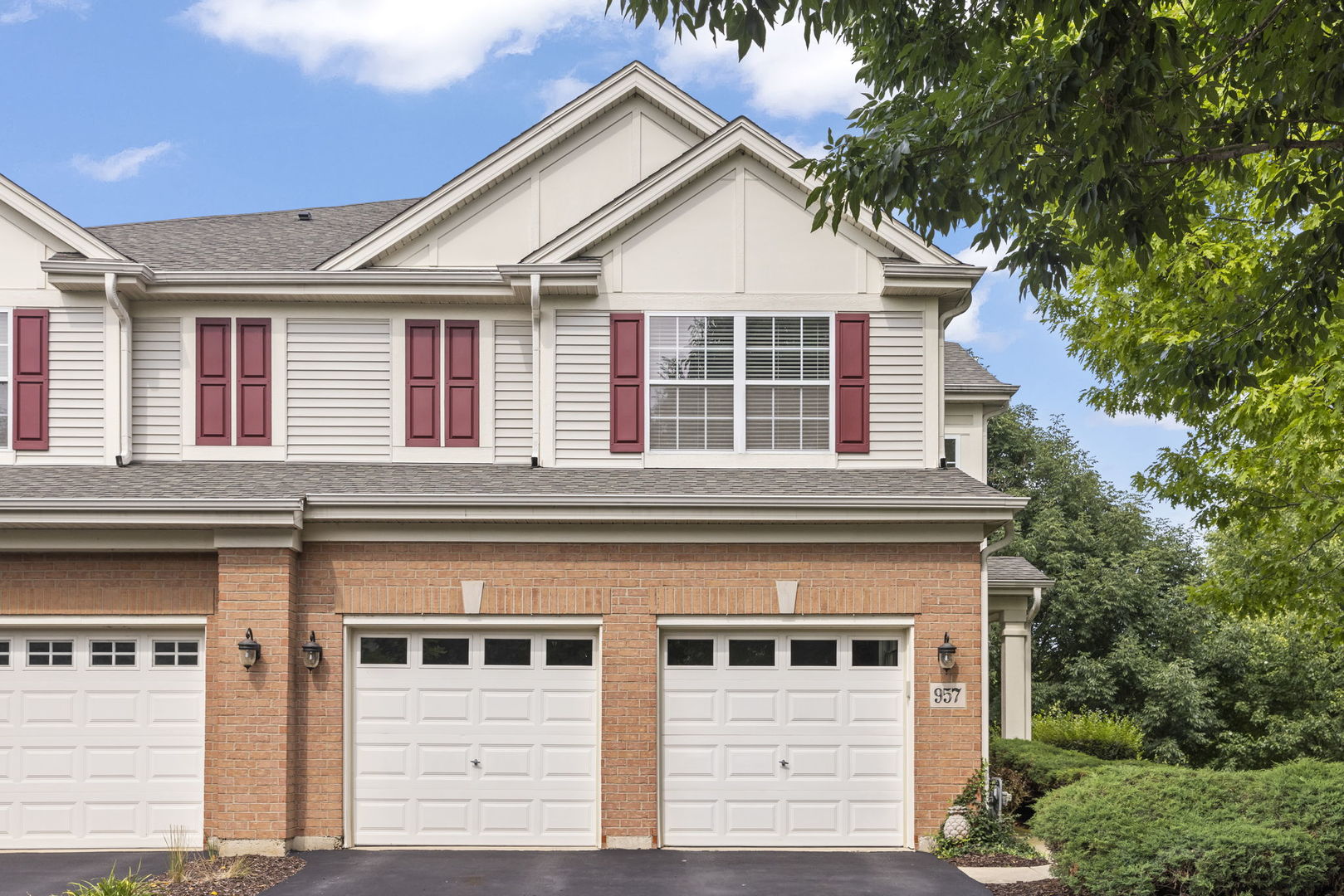 957 Winners Cup Court Property Photo 1