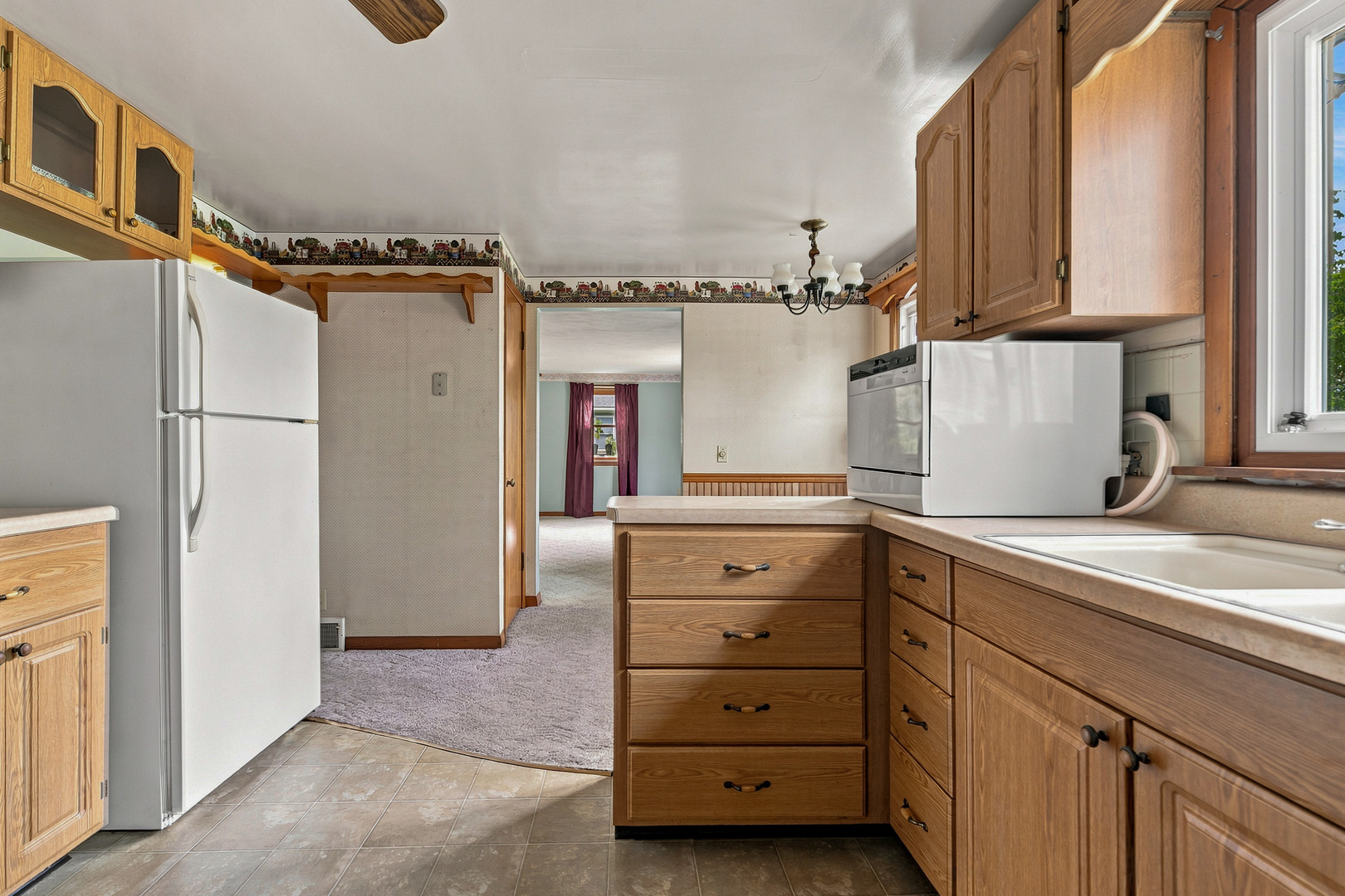 452 Docia Street Property Photo 8