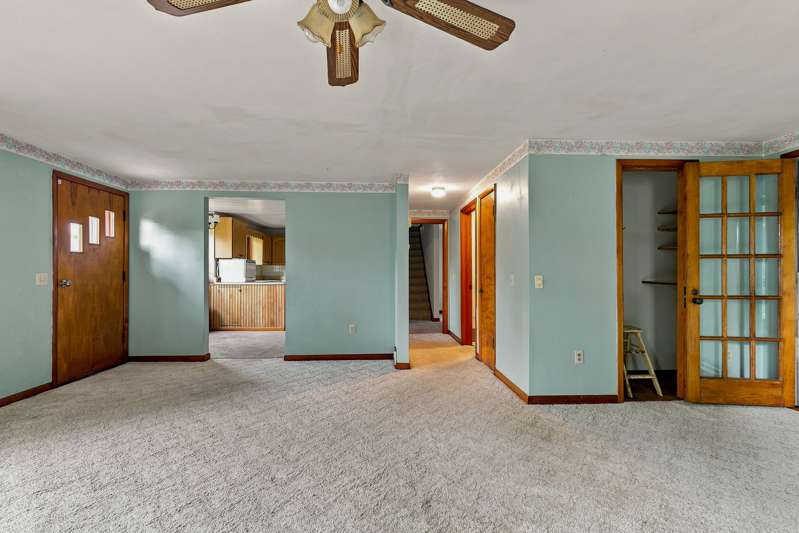 452 Docia Street Property Photo 10