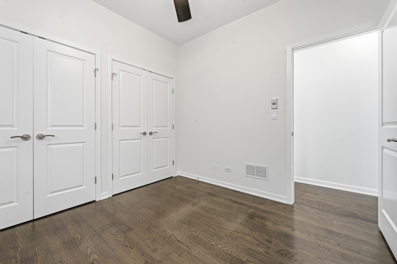 2712 N Artesian Avenue 2 Property Photo 13