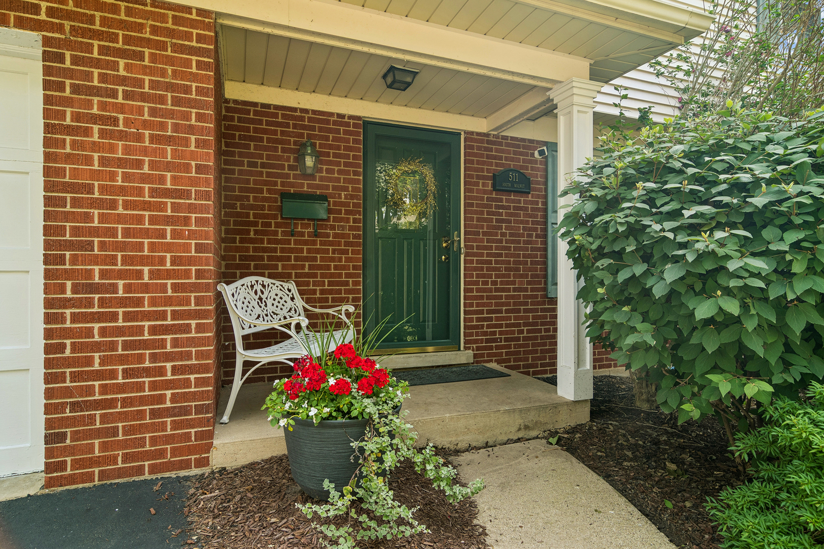 511 S Walnut Avenue Property Photo 2