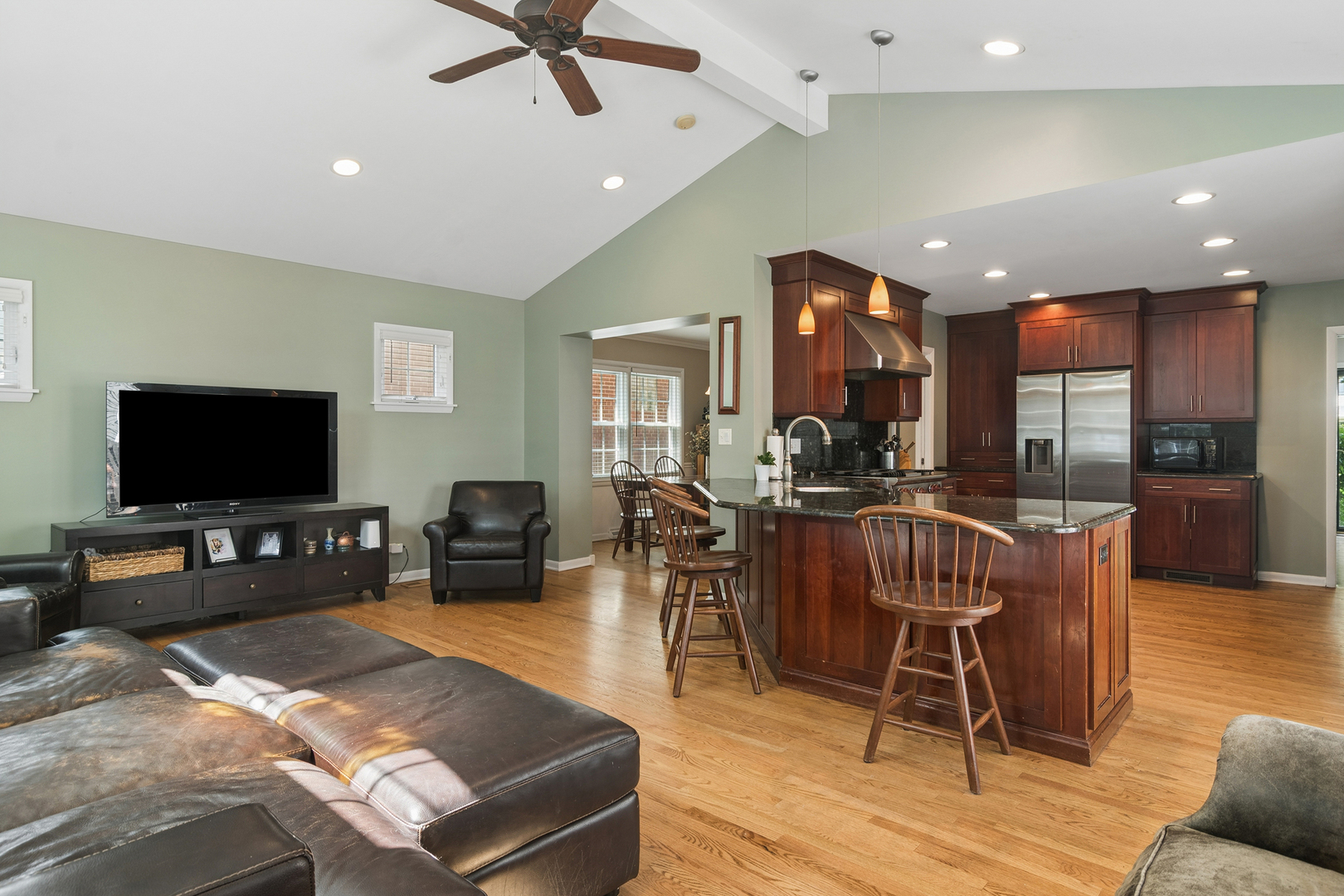 511 S Walnut Avenue Property Photo 13