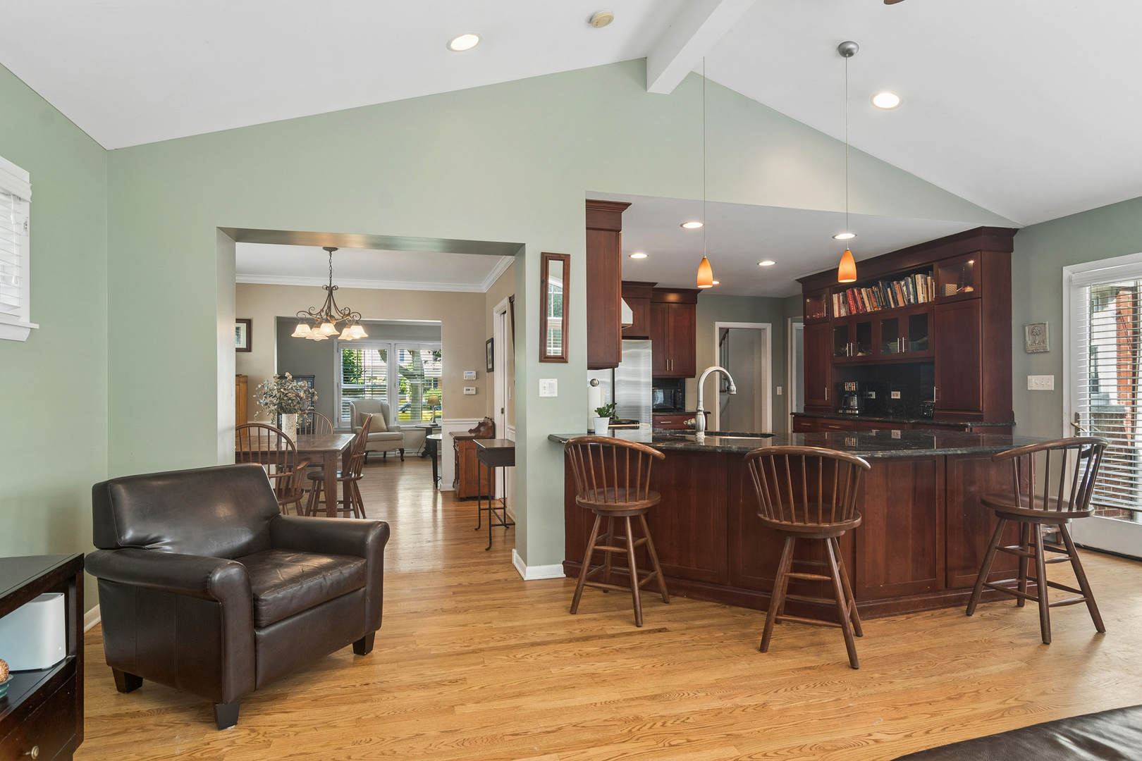 511 S Walnut Avenue Property Photo 14