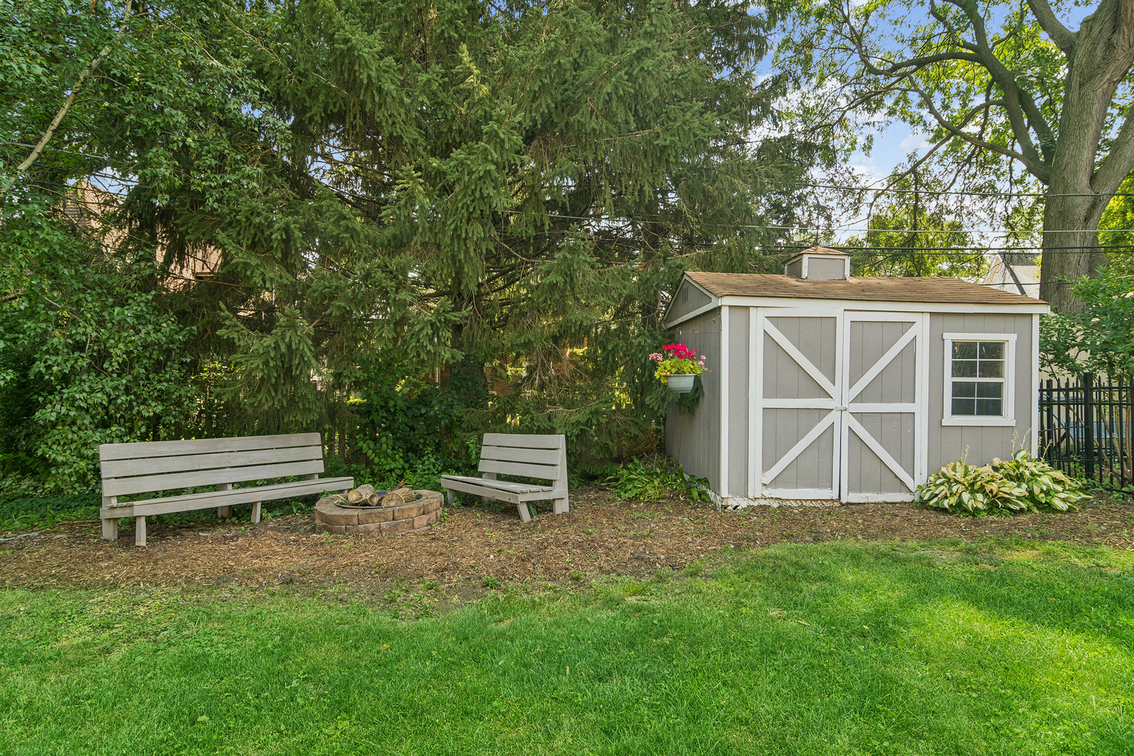 511 S Walnut Avenue Property Photo 29