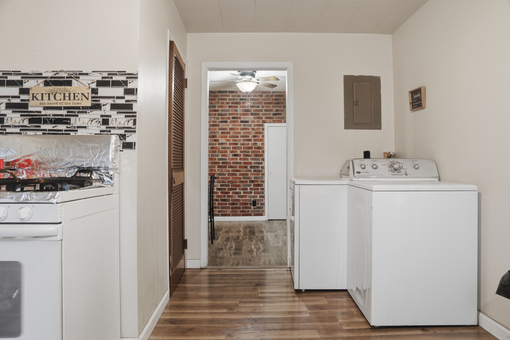 605 W 20th Street Property Photo 4