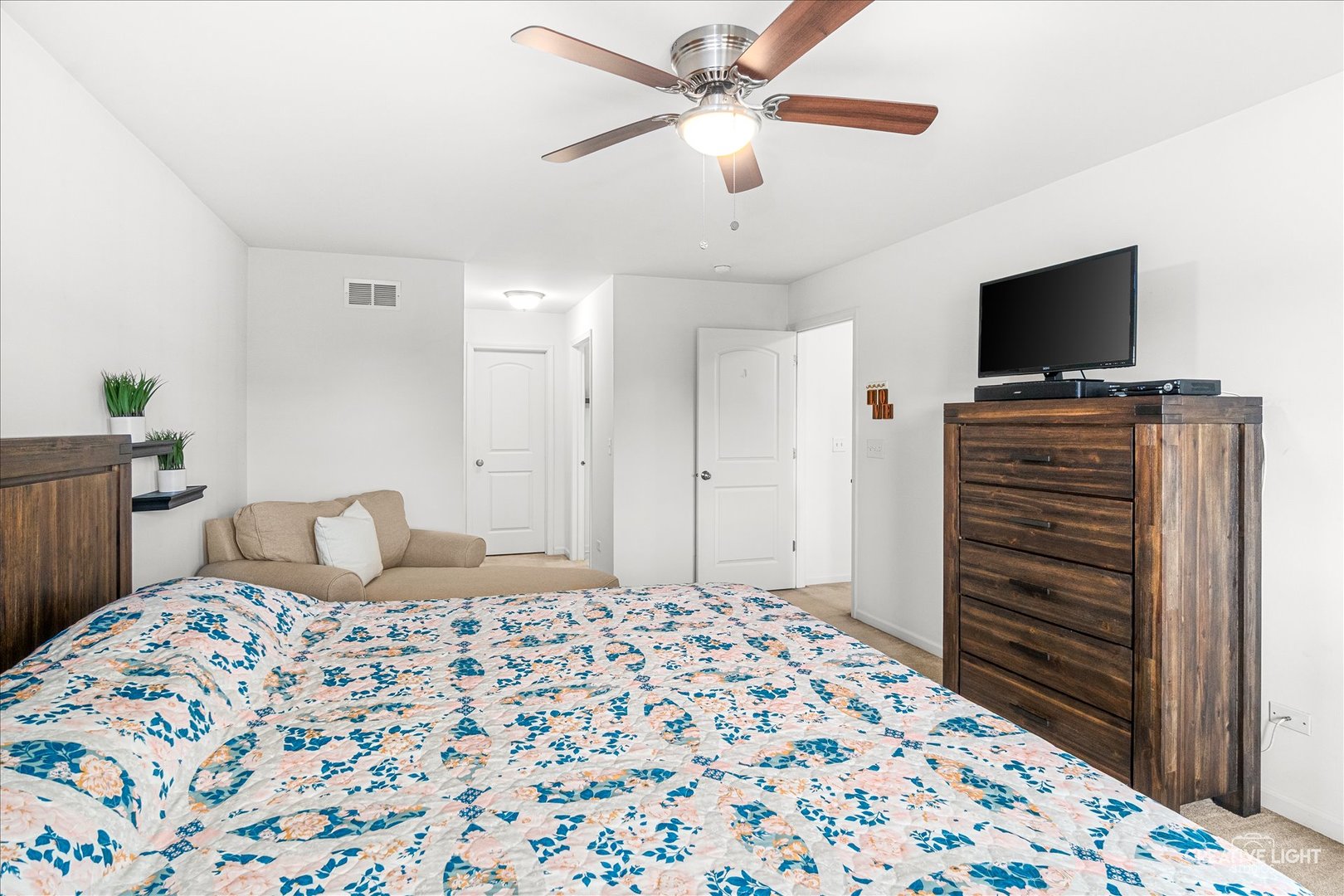 542 Snow Street Property Photo 19