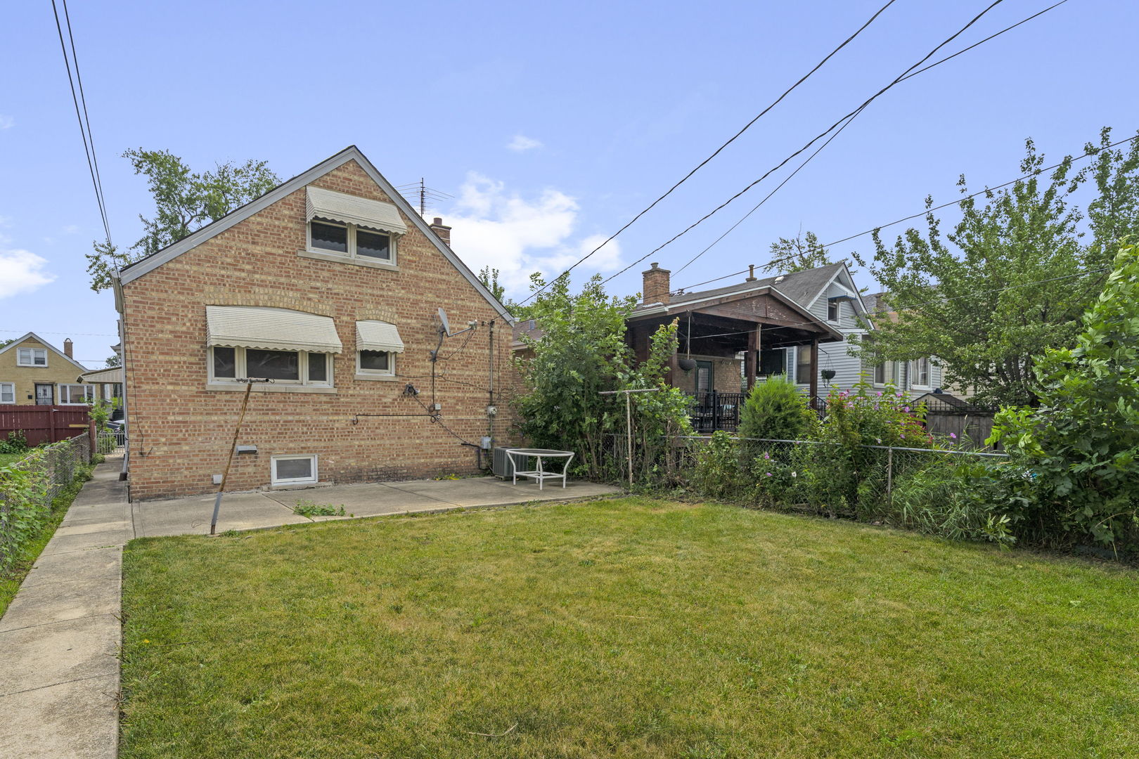 2146 N Mcvicker Avenue Property Photo 16