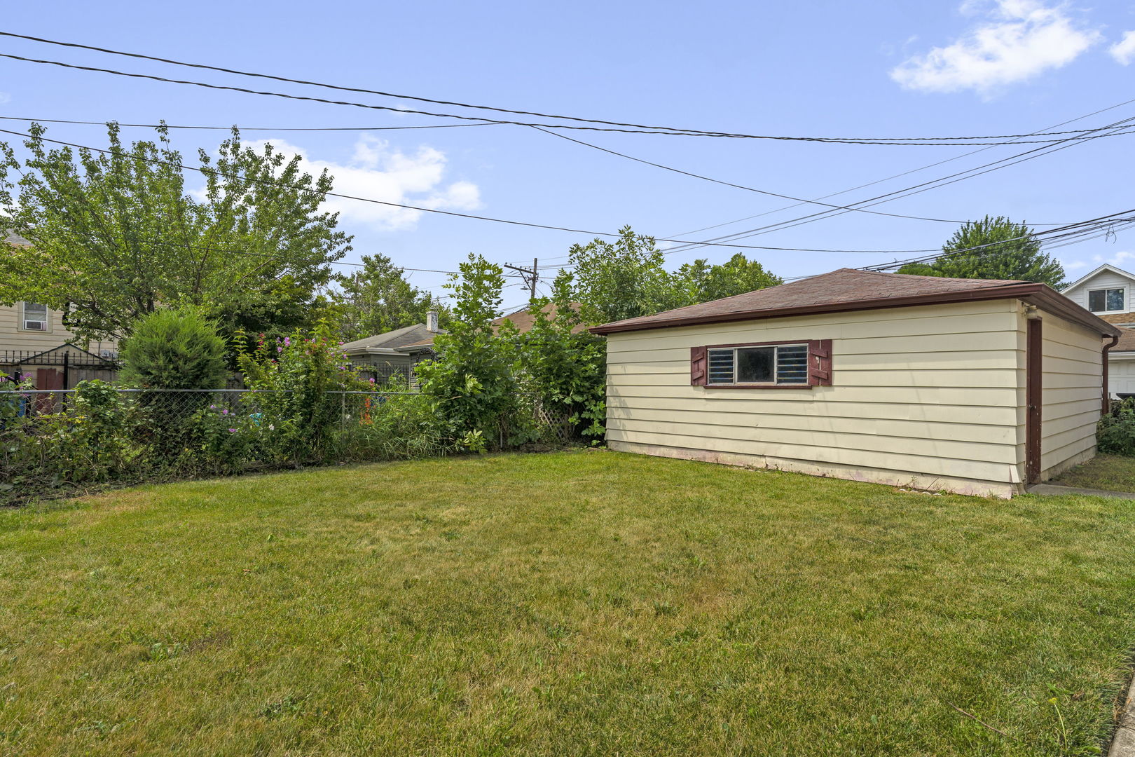 2146 N Mcvicker Avenue Property Photo 17