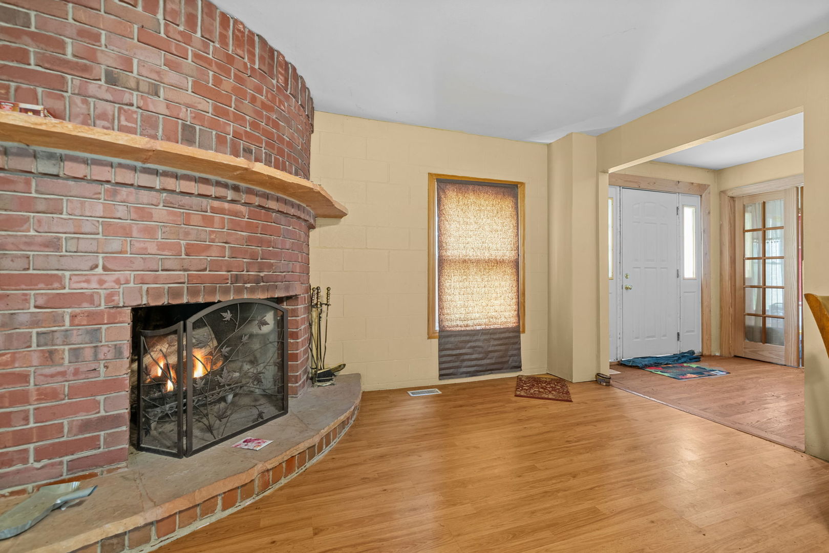 661 S Red Oak Lane Property Photo 3