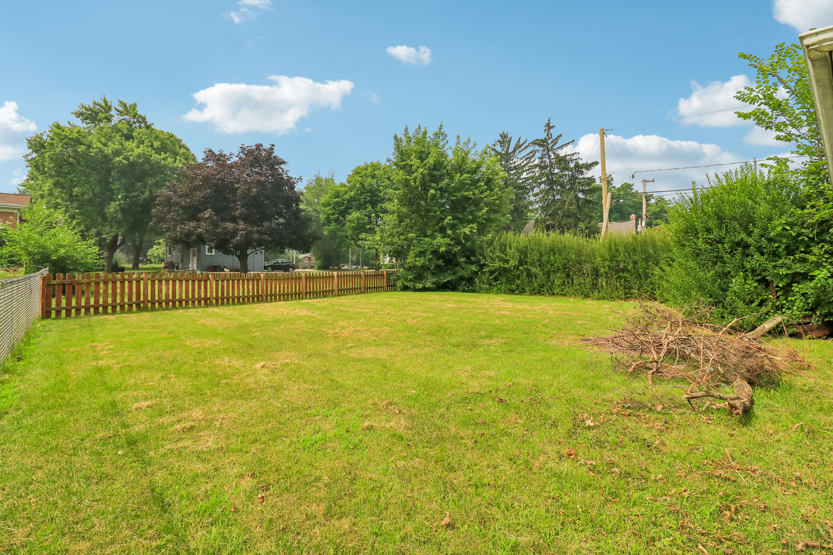 4811 Roslyn Road Property Photo 21