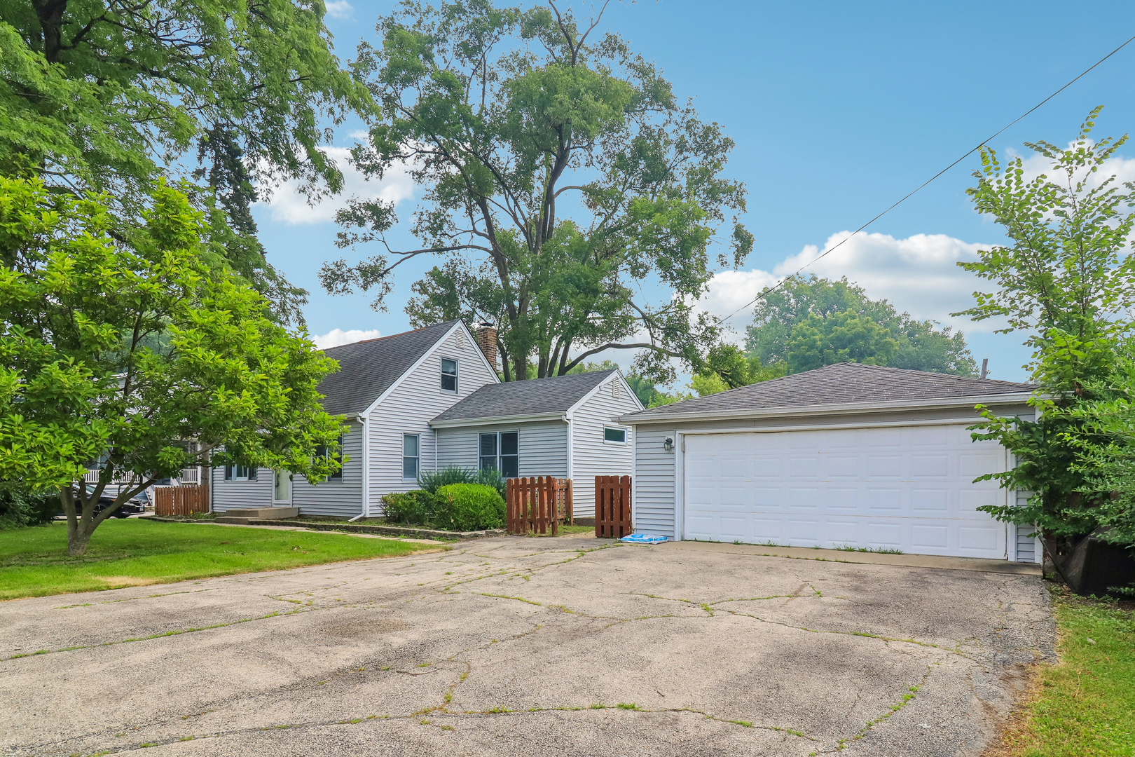 4811 Roslyn Road Property Photo 28