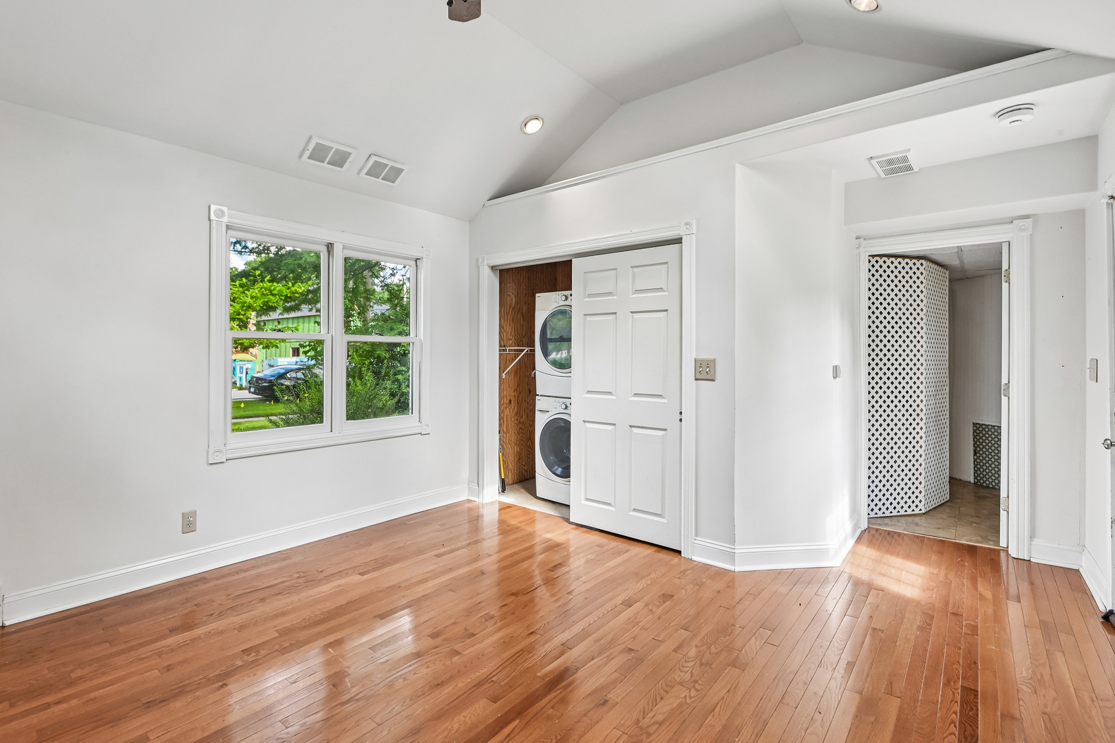4811 Roslyn Road Property Photo 53