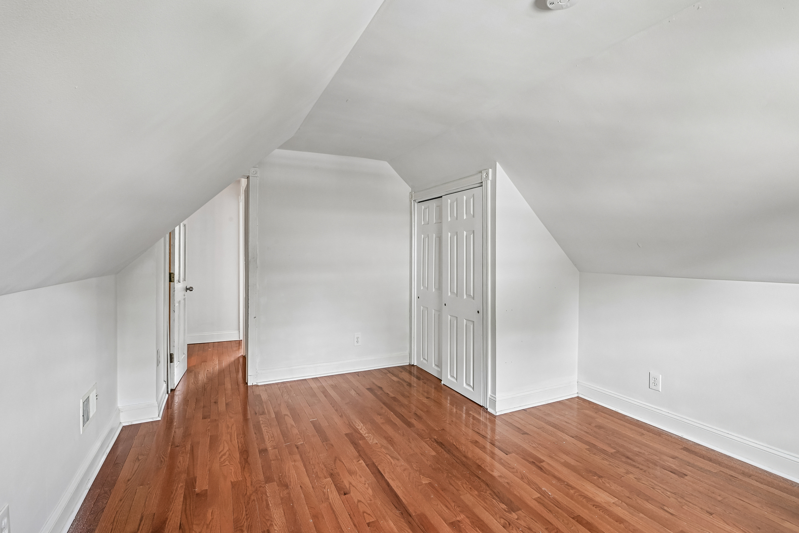 4811 Roslyn Road Property Photo 56