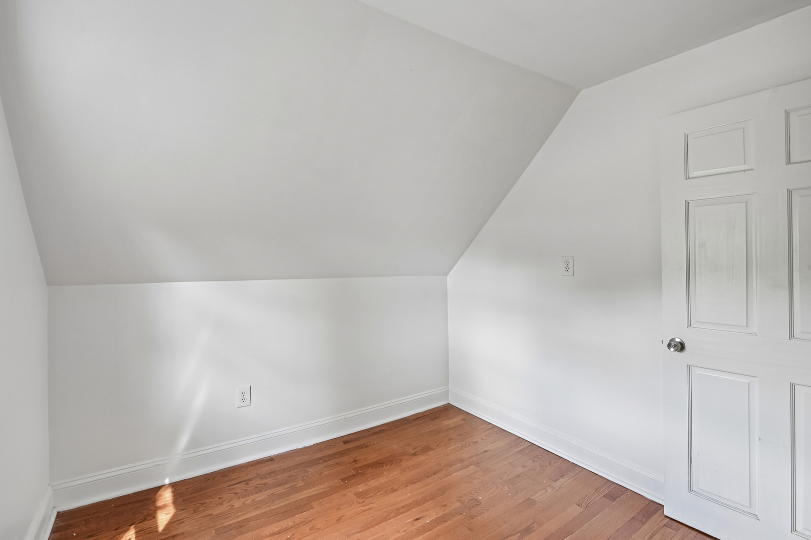 4811 Roslyn Road Property Photo 58