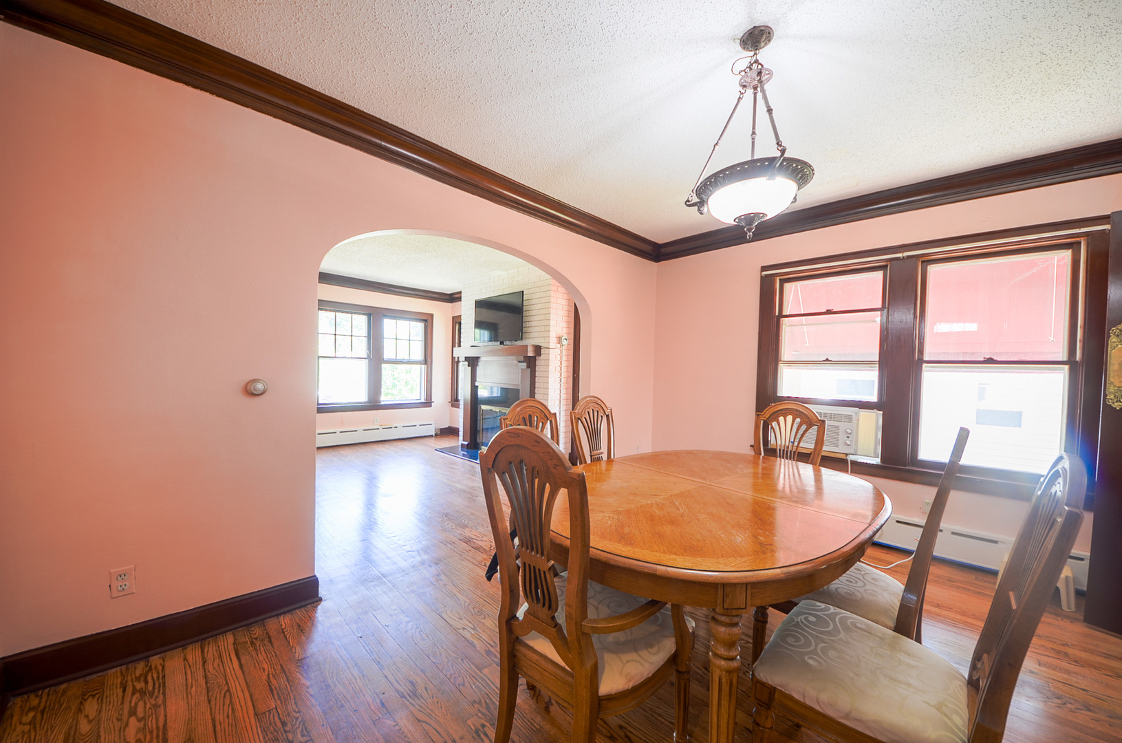 221 W Courtland Street Property Photo 7