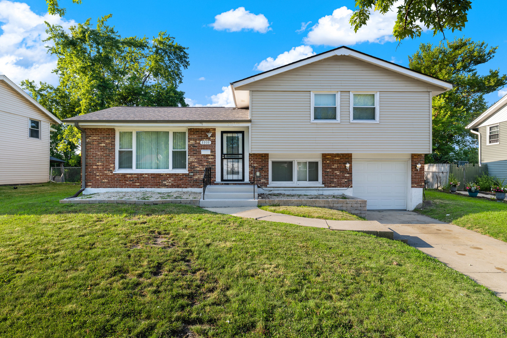 3308 Birchwood Drive Property Photo 1