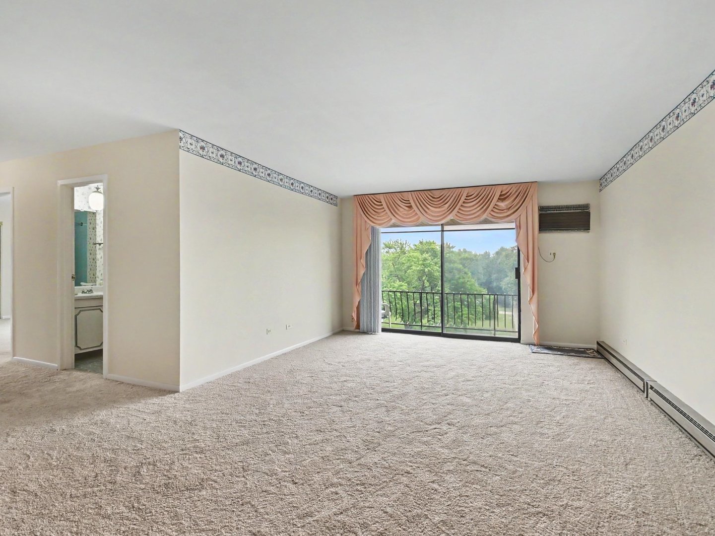 931 W Arquilla Drive 413 Property Photo 3