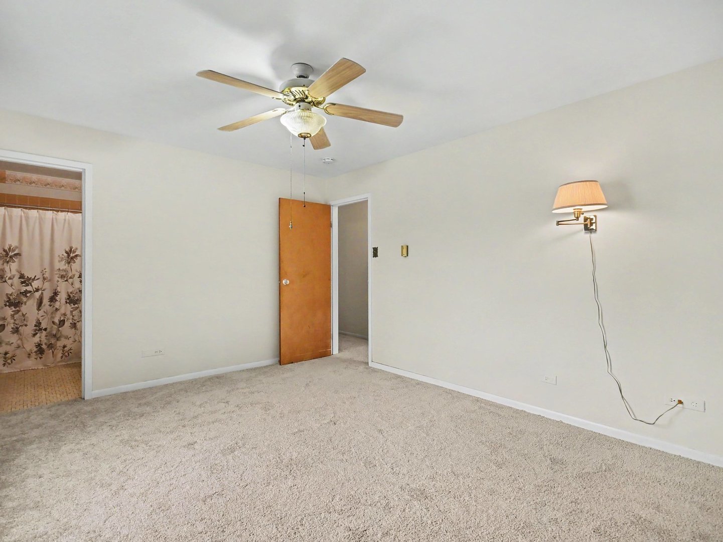 931 W Arquilla Drive 413 Property Photo 8