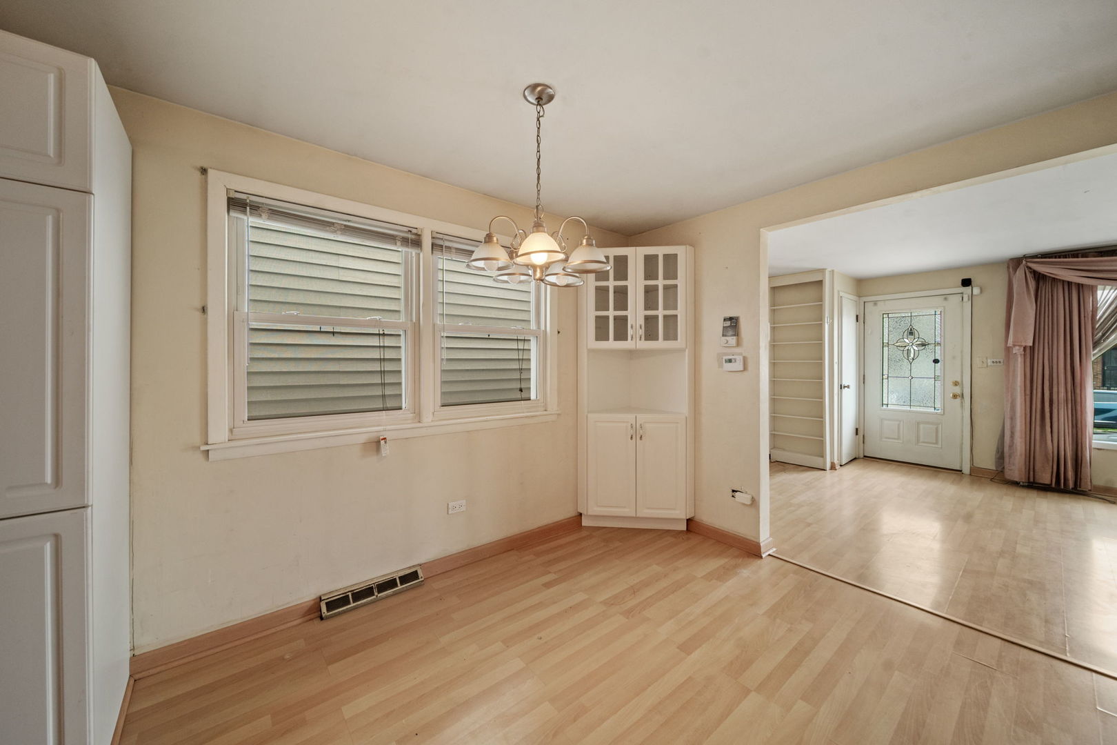 3753 S Emerald Avenue Property Photo 11