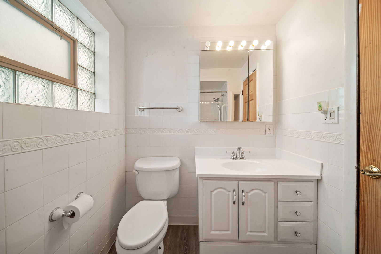 3753 S Emerald Avenue Property Photo 15