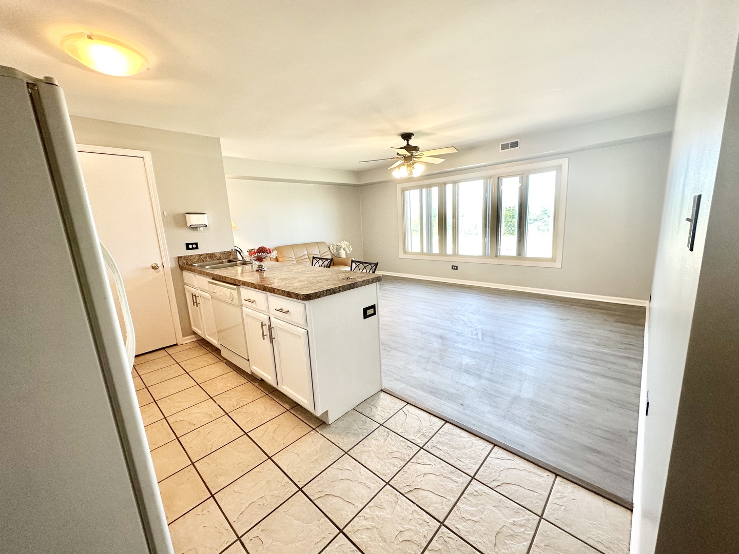 2738 S Wentworth Avenue 5f Property Photo 4