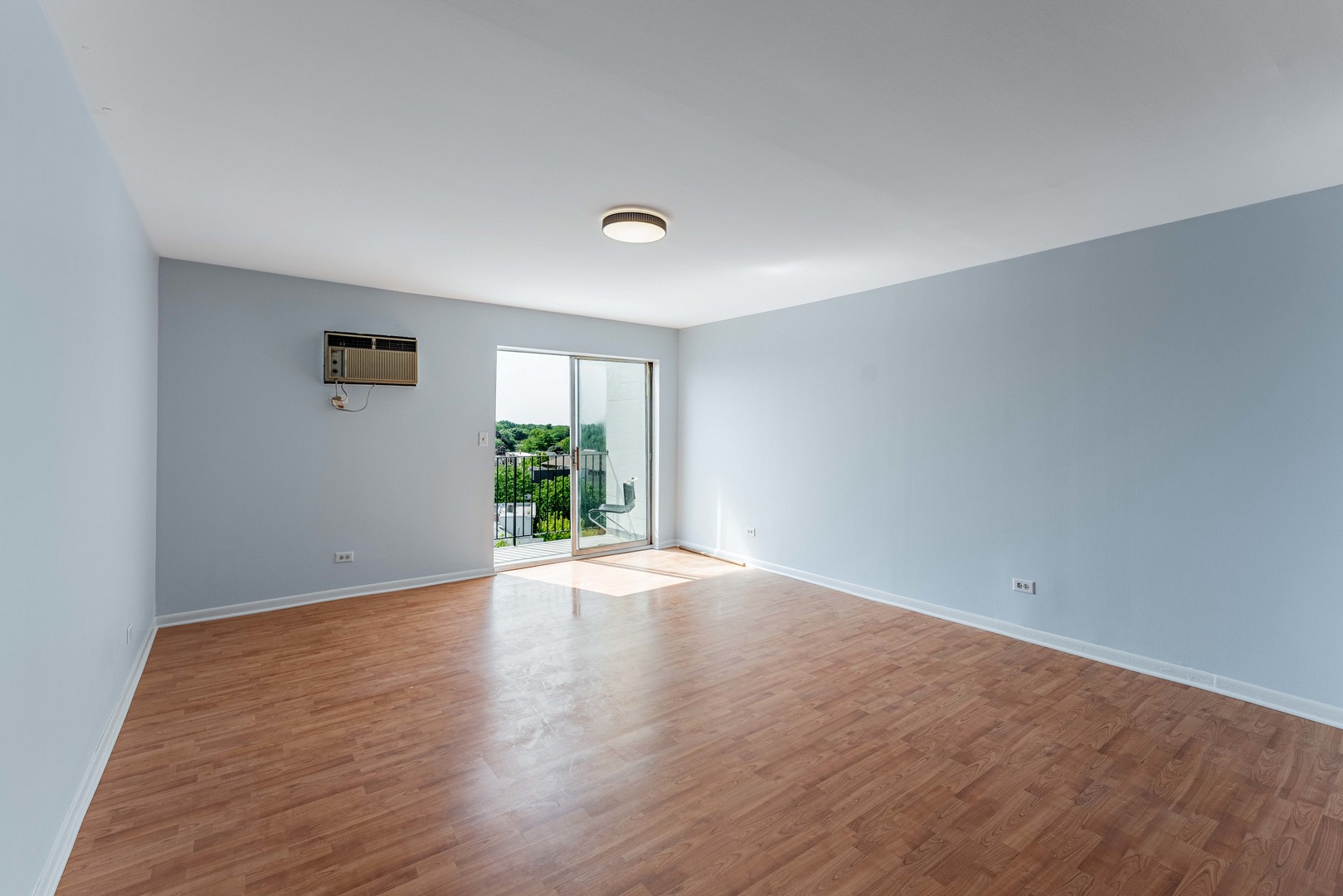 7449 Washington Street 602 Property Photo 4
