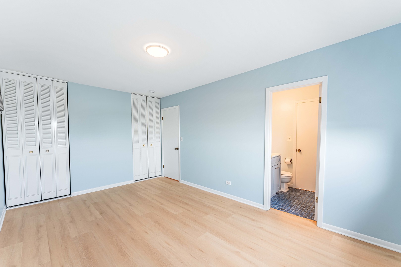 7449 Washington Street 602 Property Photo 8