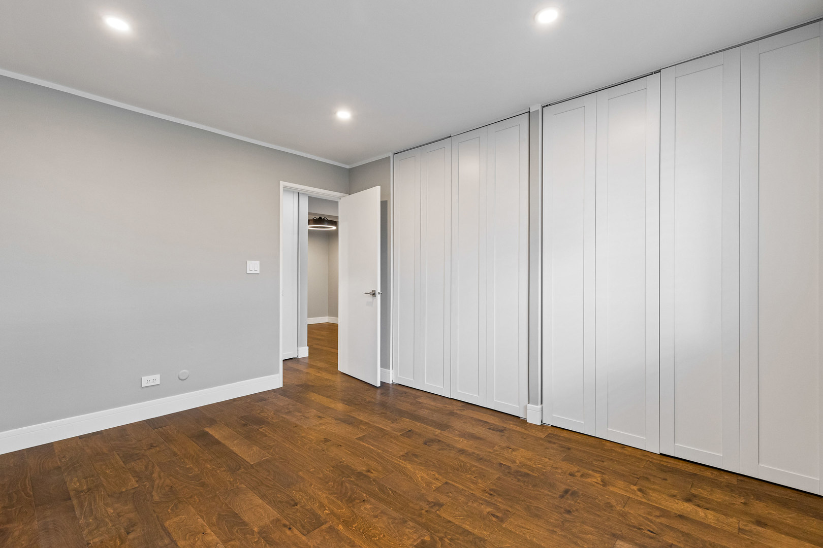 8444 W Wilson Avenue 208-s Property Photo 7