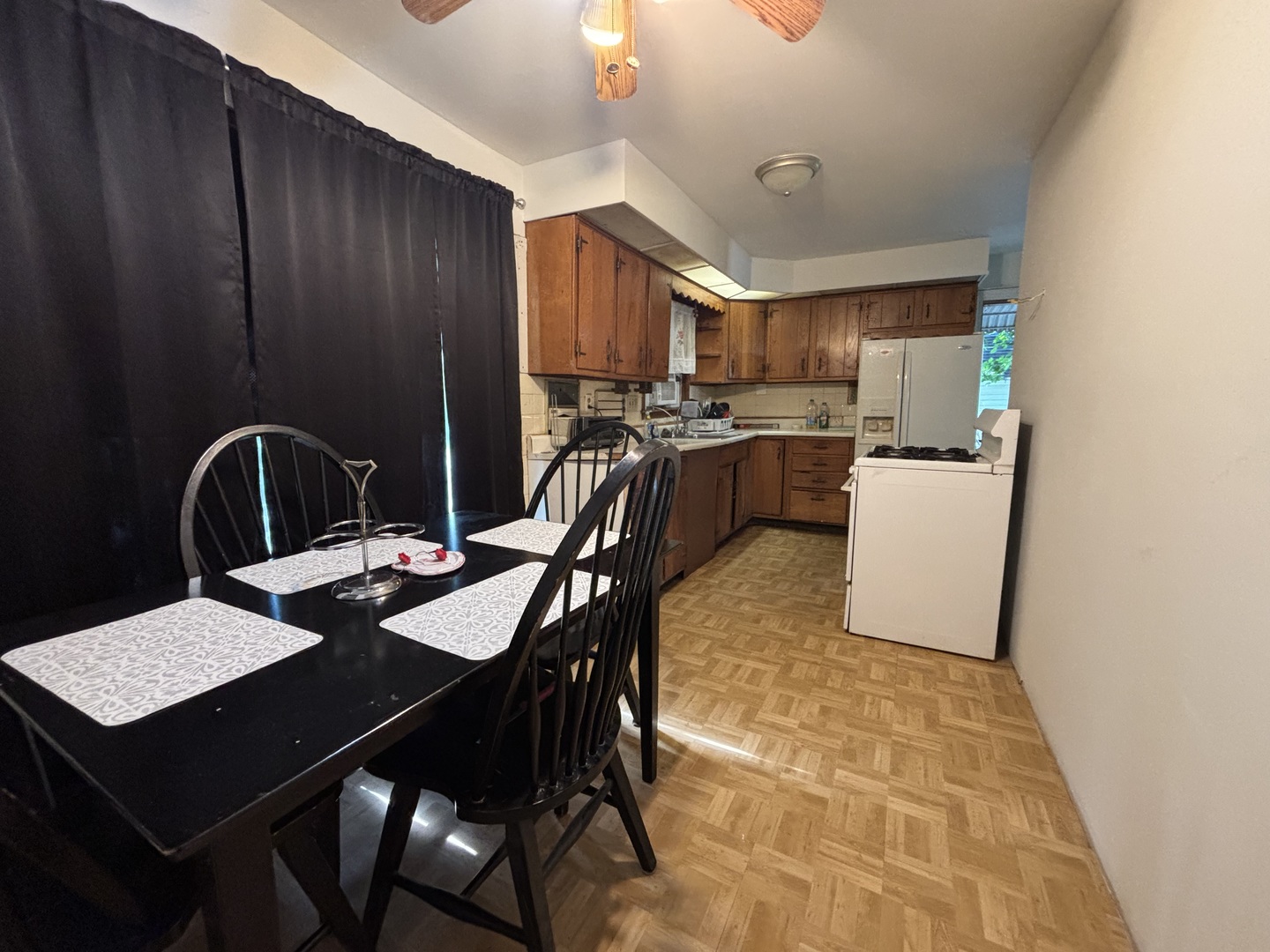 2110 Mound Street Property Photo 7