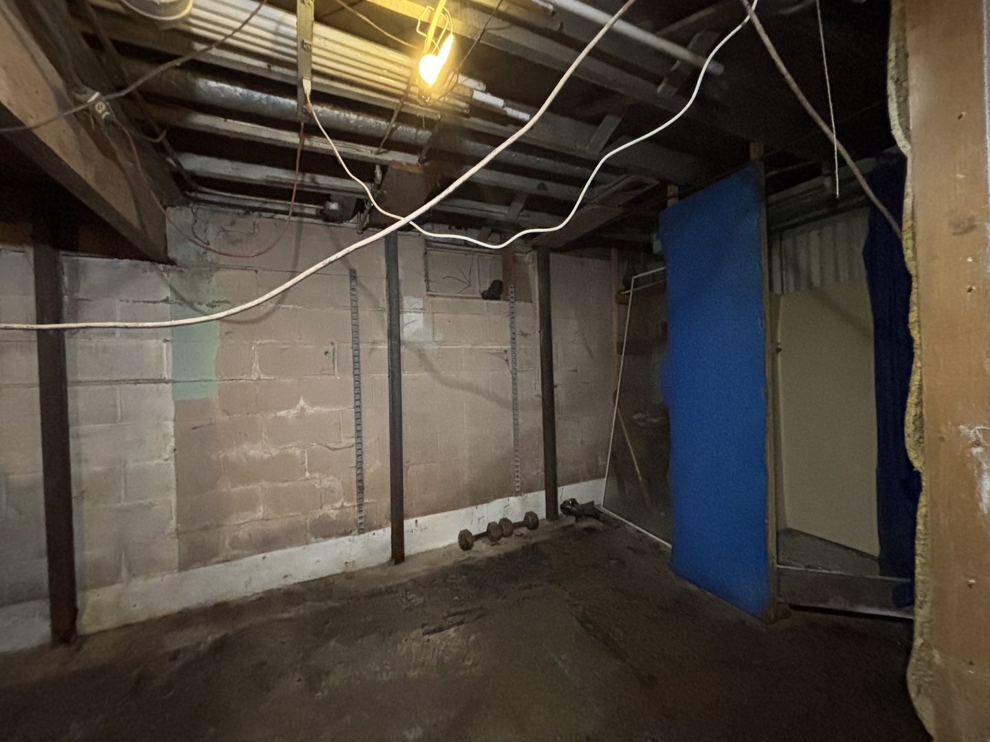 2110 Mound Street Property Photo 13