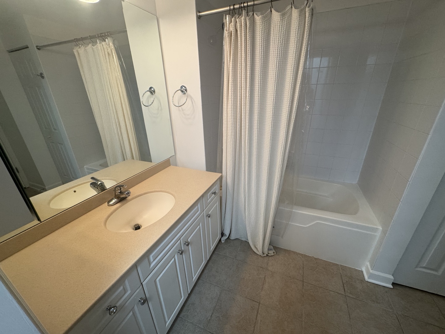 8300 Callie Avenue 412 Property Photo 14
